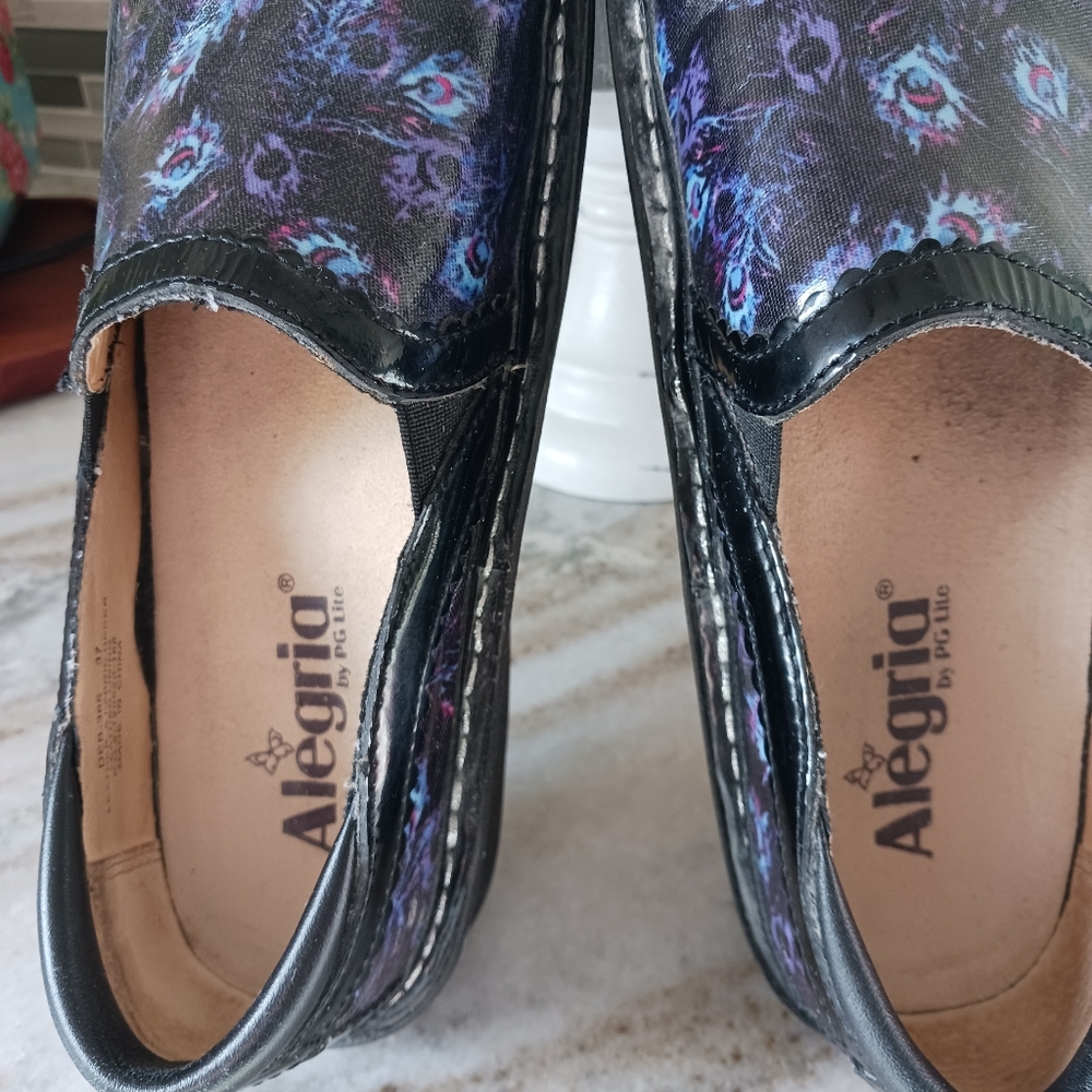 Peacock print Alegria slip on - Picture 8 of 8
